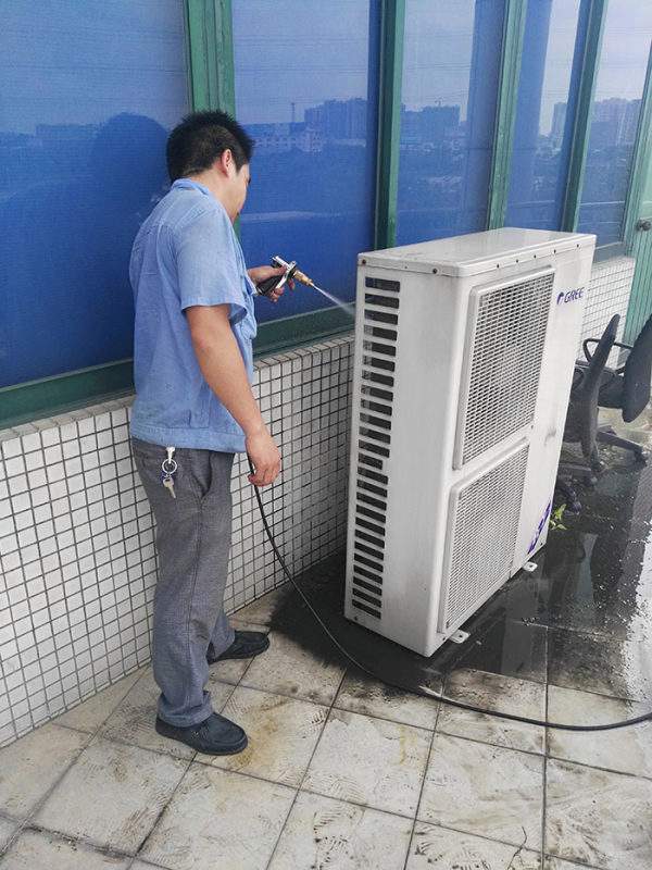 上海首推空调清洗公共服务平台-深圳空调清洗-风管清洗-盘管机清洗