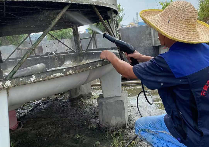 开景净化对东莞博龙能源冷却水塔化学清洗-东莞清洗水塔-东莞清洗水箱-东莞通炮清洗