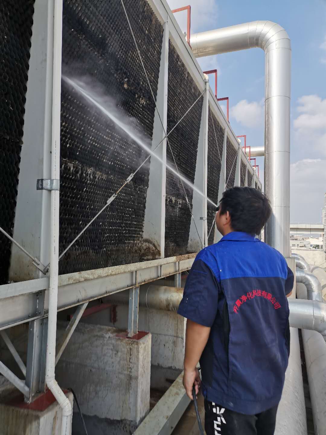 开景净化对阿里云储中心空调循环水系统清洗-KJ-608粘泥剥离剂-冷却水、冷冻水系统预膜方案