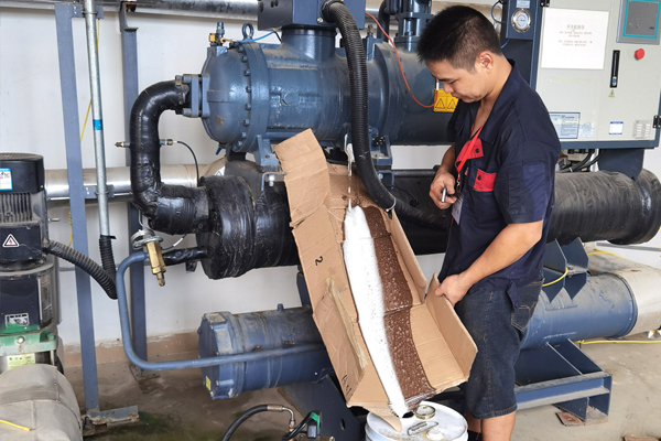 中央空調清洗廠家教你空調排水管堵了怎么操作清理-東莞市建華冷氣工程有限公司