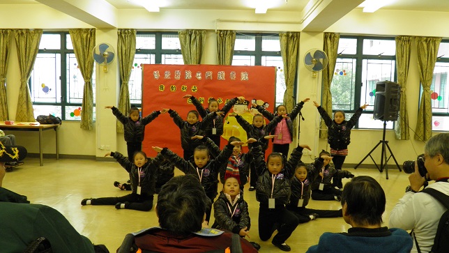2012港深儿童舞蹈文化交流节慰问博爱医院屯门护养院4