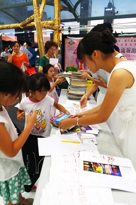 2013大型原创少儿芭蕾舞《我的十二月——缤纷世界》4