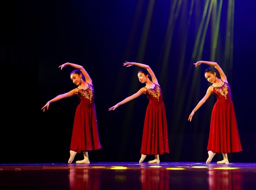 2013大型原创少儿芭蕾舞《我的十二月——缤纷世界》16