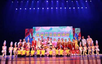 
2011少儿芭蕾舞通话剧《十二个月》