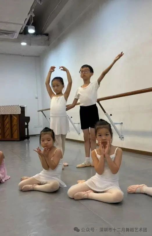 1761377764764883.jpg 1761377764764883.jpg