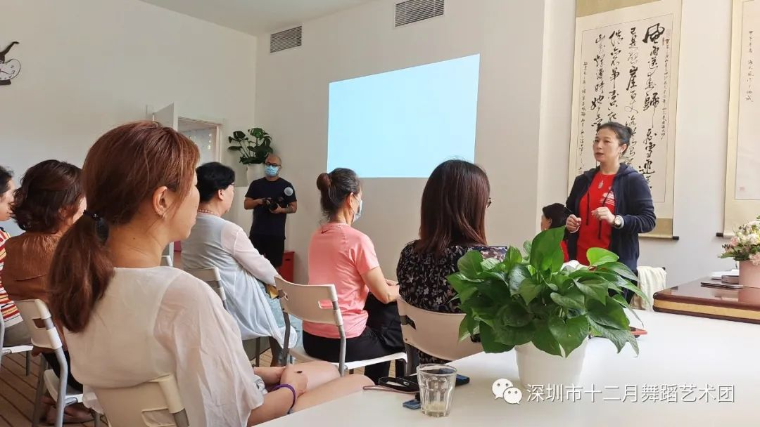 灵魂舞者，青少年儿童心灵导师——听十二月舞蹈艺术团团长杨晴讲座有感