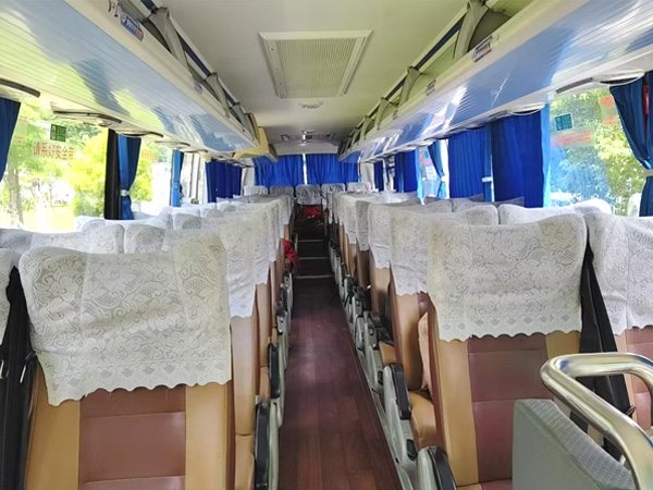 万顺通旅运为您讲解大、中、 小型大巴车各能乘载多少人